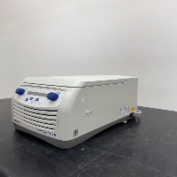 Eppendorf 5418R Refrigerated Centrifuge image 1